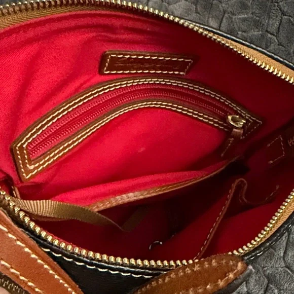 Dooney & Bourke Black and Tan Shoulder Bag - Picture 5 of 11